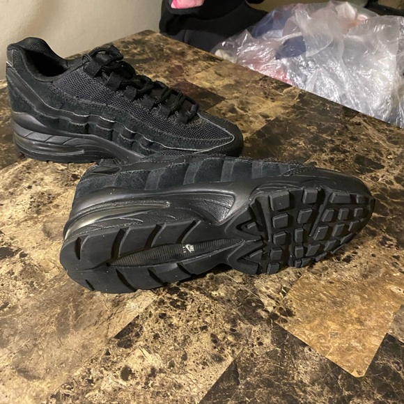 All black air max 95’ - Picture 4 of 4